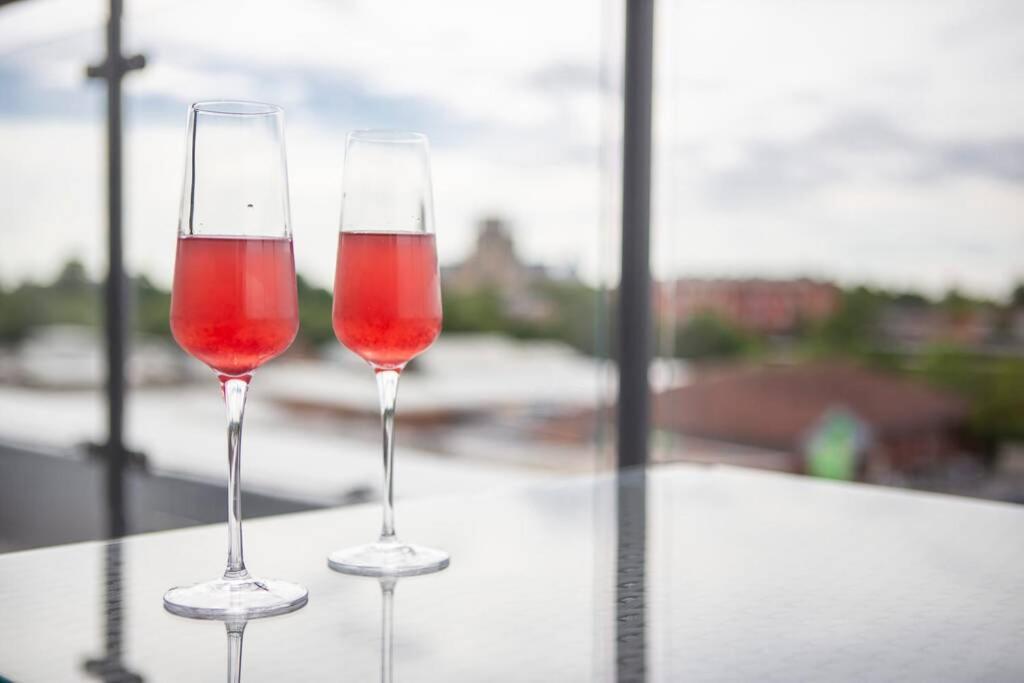 Apartment 2 Bedroom Penthouse - Large Balcony - Minster View York